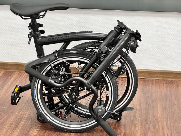 Brompton P Line 4-Gang Midnight Black Mittlerer Lenker