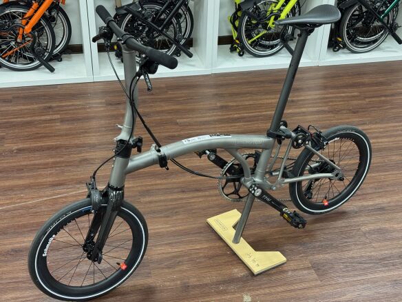 Brompton T Line Schmolke Edition Urban 4 Gang tiefer Lenker(6 - 59kg)Einzelstück