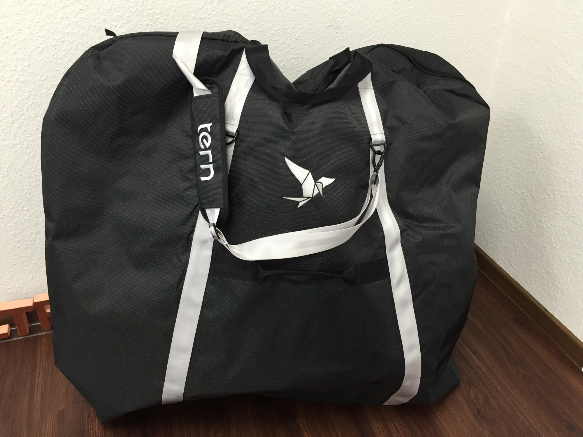 stow bag tern